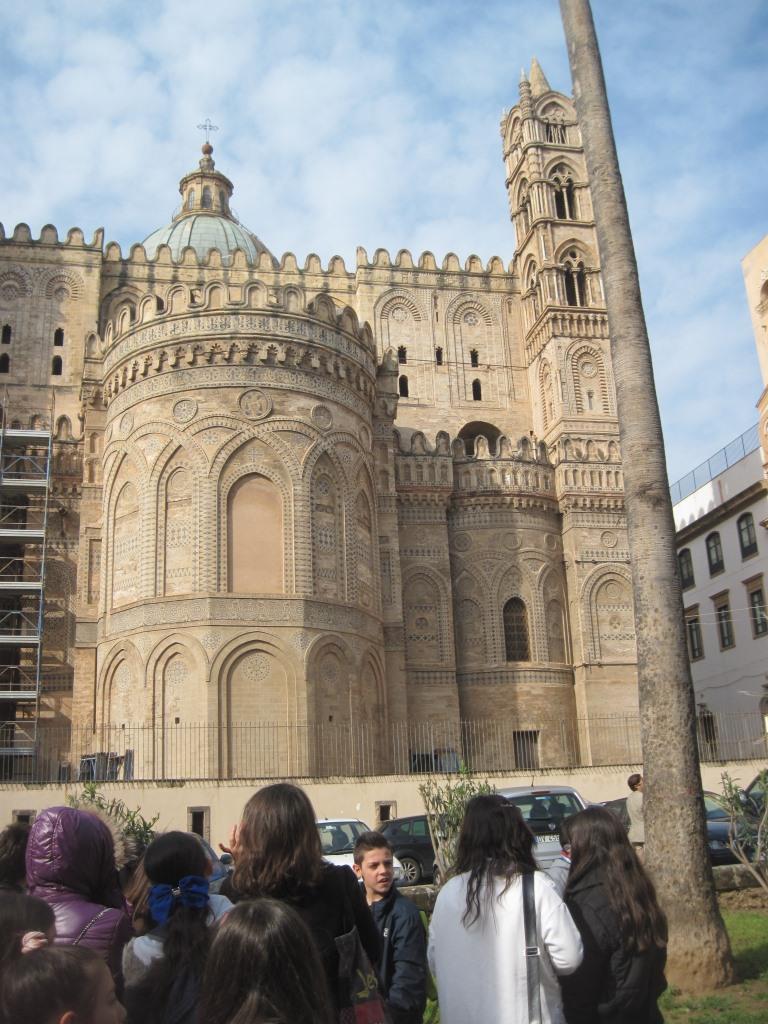 13-tutti-a-guardare-le-absidi