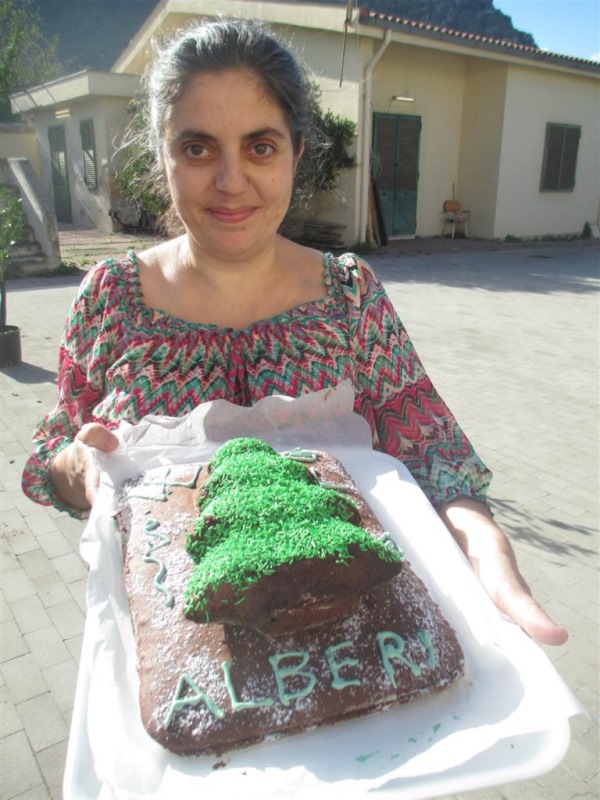 12-corrao-la-torta-a-forma-di-albero