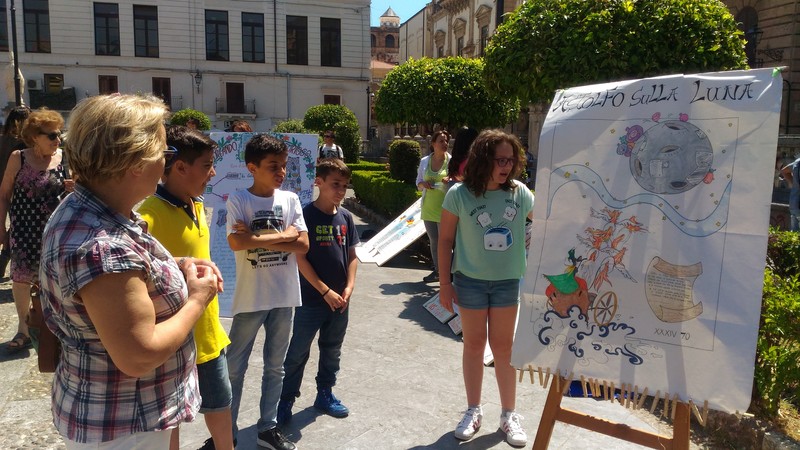 07_La_Vicepreside_ascolta_i_ragazzi_della_Primaria