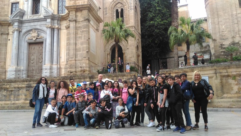 1F e 2C: turisti per un giorno