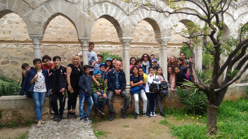 2018-04-27_1C_2C_arabo_normanno_07_Chiostro_San_Giovanni_Eremiti