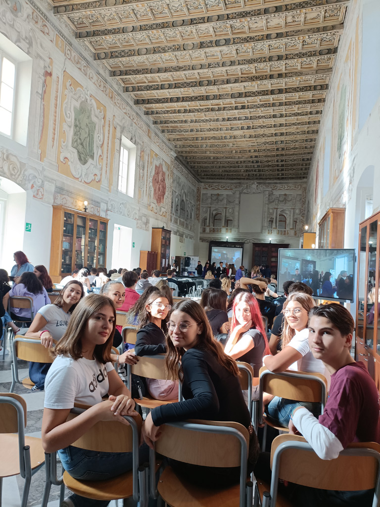 Gli studenti al convegno Rosario Livatino, martire della giustizia Gli alunni al convegno presso il Liceo Benedetto Croce di Palermo