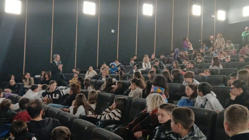 Tutti a vedere “Il ragazzo dai pantaloni rosa” per dire NO al Bullismo