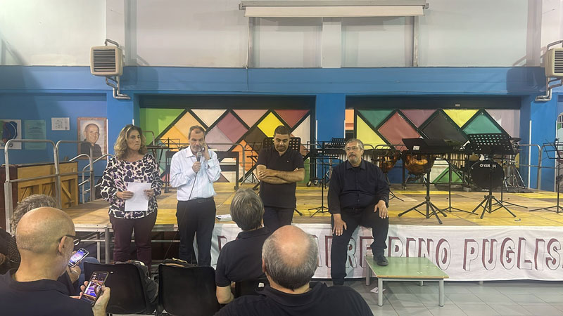 La-commissione-con-il-ns-vicepreside-all-atto-della-premiazione