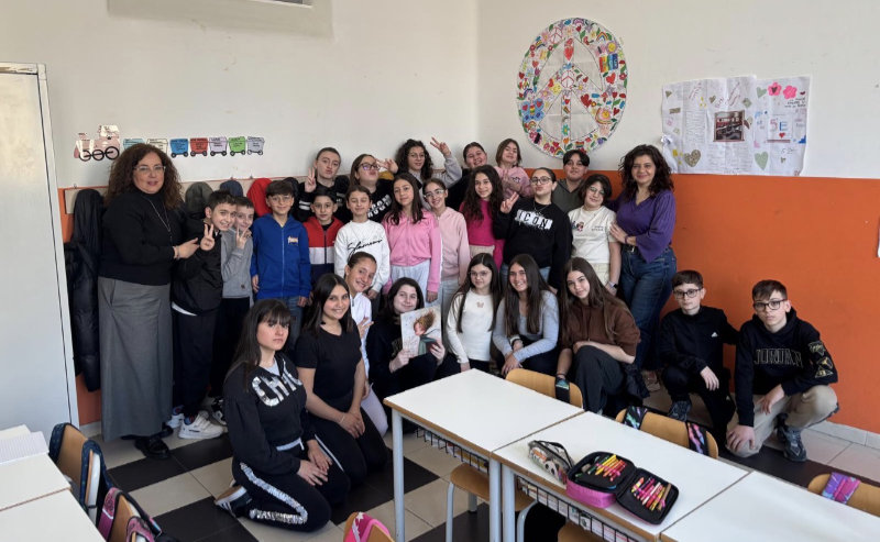 “SfogliAMOndo”: gemellaggio di lettura tra Primaria e Secondaria